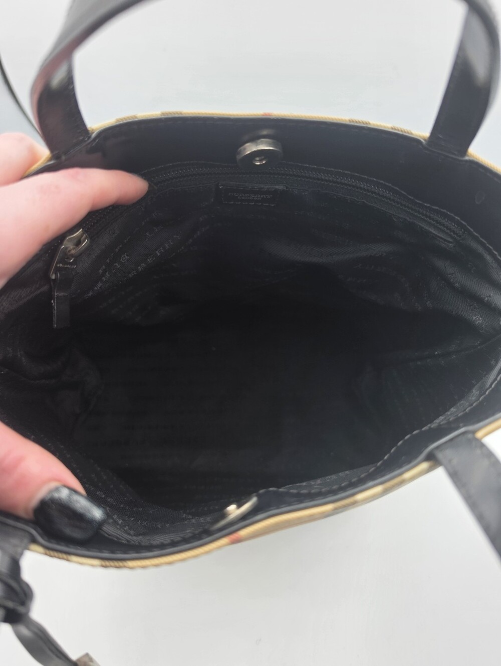 Burberry London House Check Beige & Black W/ PVC Handles / Nylon Tote (EUC)✨️ - Picture 9 of 16